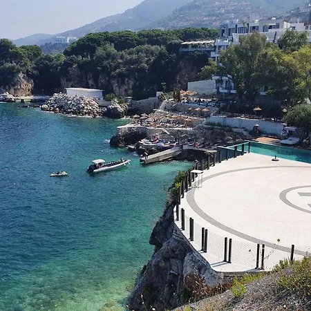 Sunset House Daire Avlonya