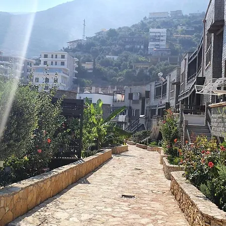 Sunset House * Vlorë