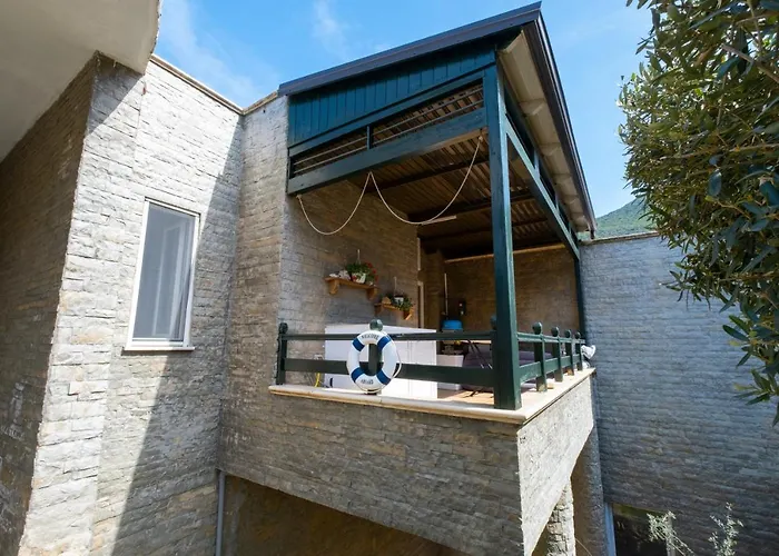 Sunset House Apartament *